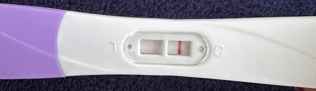 pozitív terhességi teszt a menstruáció kimaradása napján